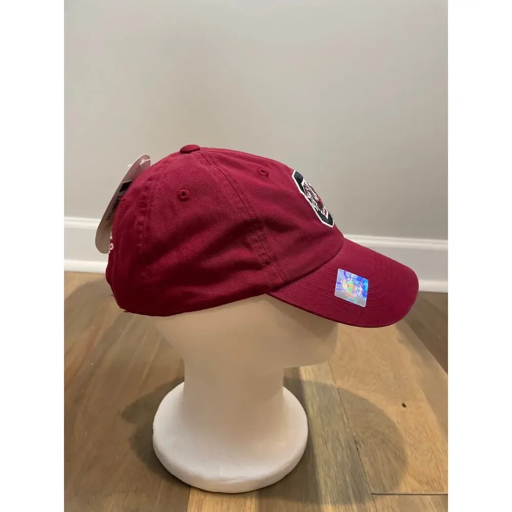 Captivating Headgear Gamecocks OSFM Garnet Cotton Strapback Hat